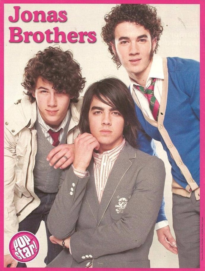 The Jonas Brothers, Full Page Pinup