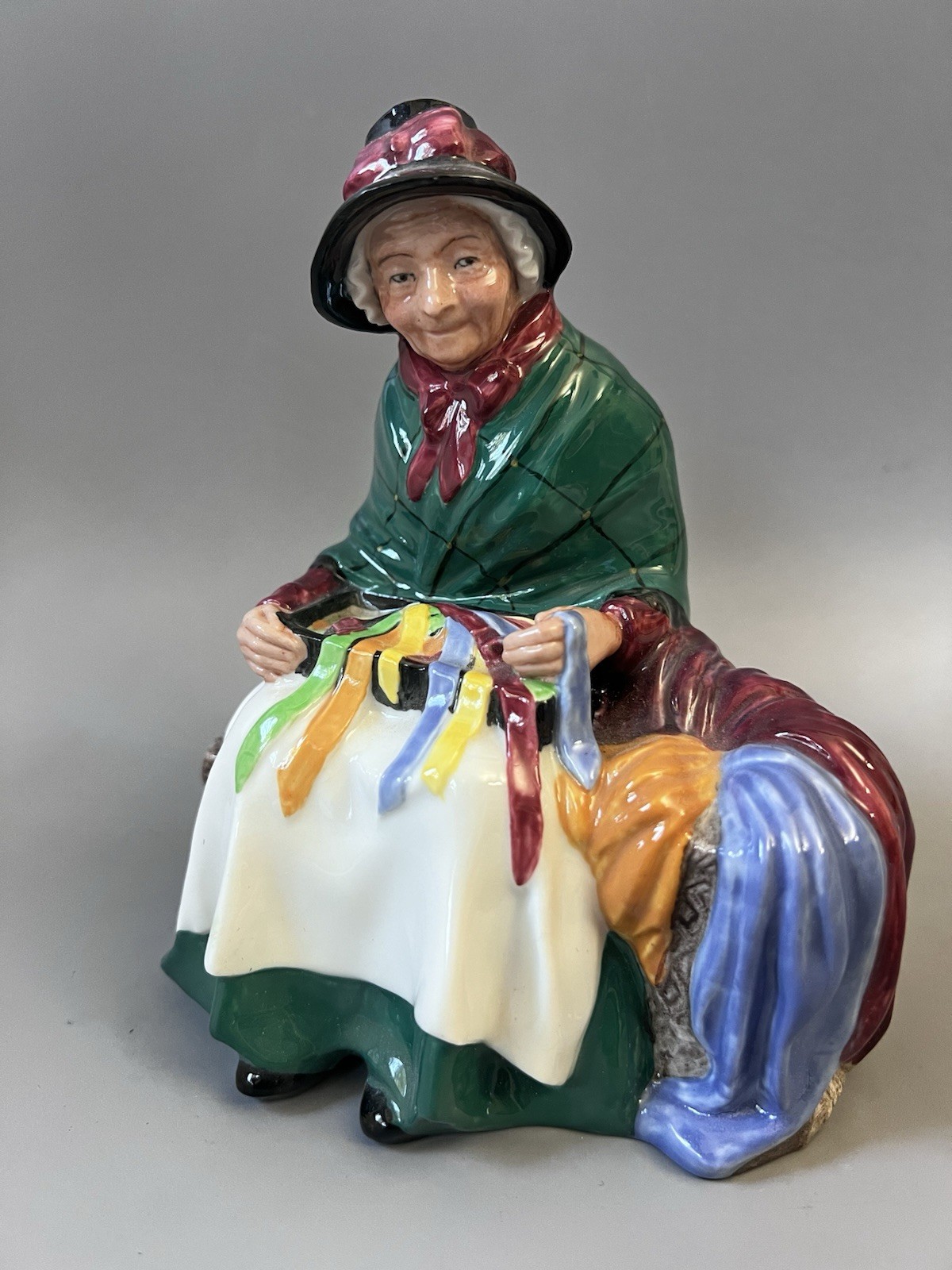 Vtg Royal Doulton Silks and Ribbons HN 2017 Porcelain Street Vendor Figurine