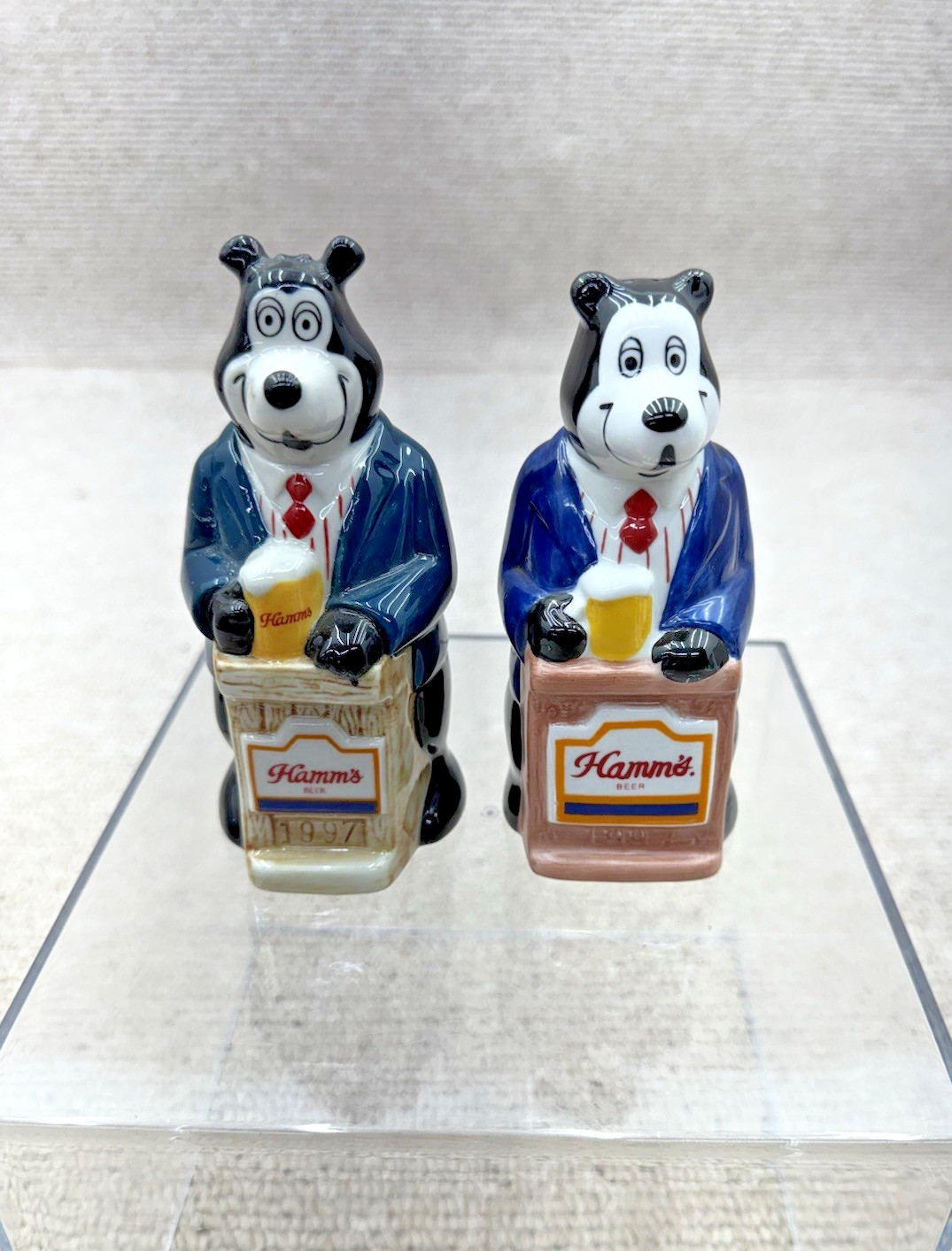 1997 Hamm\'s Bartender Bear  Limited Edition