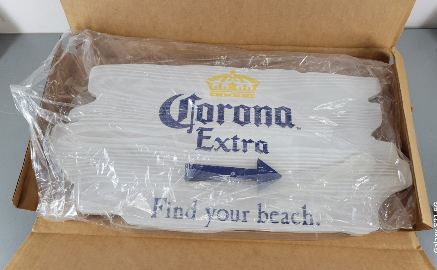CORONA EXTRA BEER FIND YOUR BEACH ARROW WOOD BAR PUB SIGN 24x12 NEW IN BOX