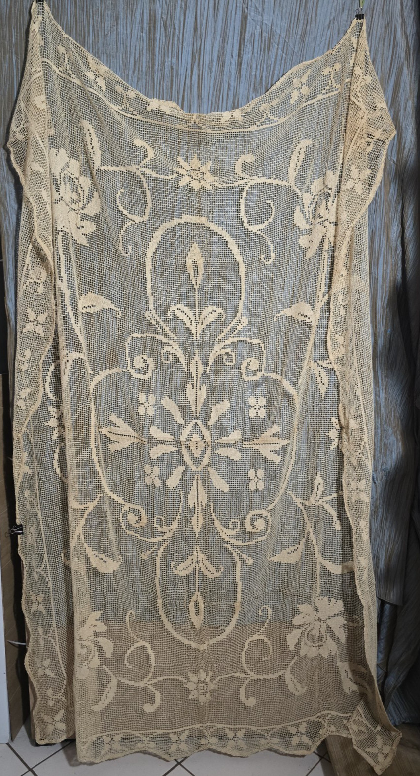 Antique Filet Lace Tablecloth Heavy Cotton Ecru Floral Shabby