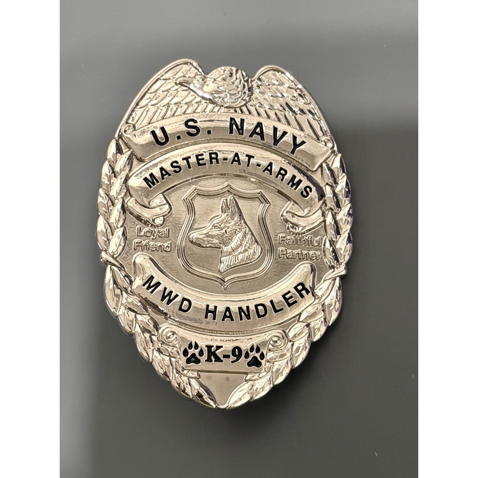 US Navy Master-At-Arms MWD Handler K-9 Commemorative Badge/Coin Silver Tone Pin