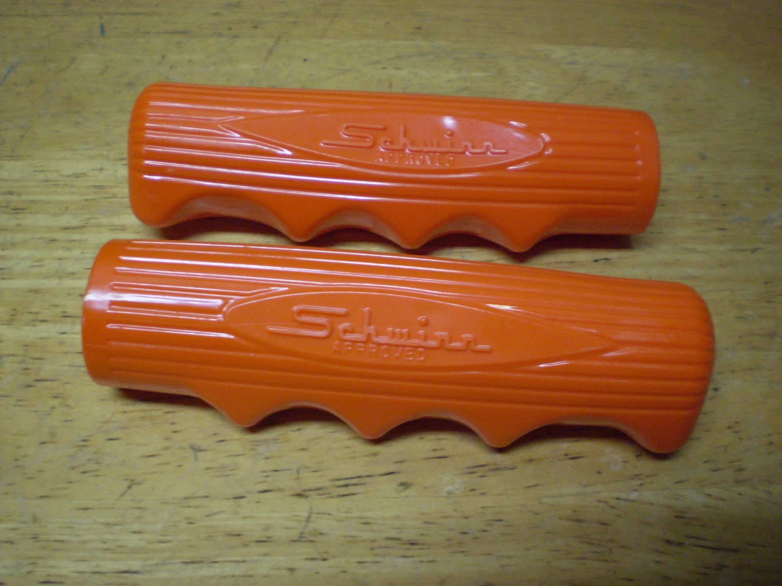 Schwinn Approved Stingray Bicycle Slimline Handlebar Grips Cool Orange Krate &