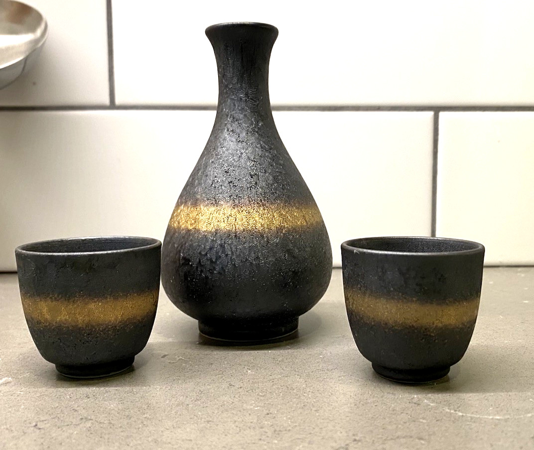 Bizen Ware Sake Set Tokkuri Guinomi Pottery Japan Vintage Brown