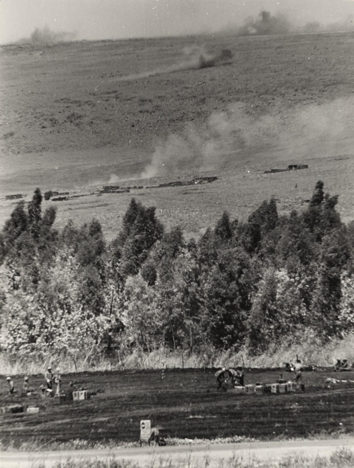 1967 Israeli War, Mortars Shelling Syrian Outposts Photograph by MAGNUM PHOTOS