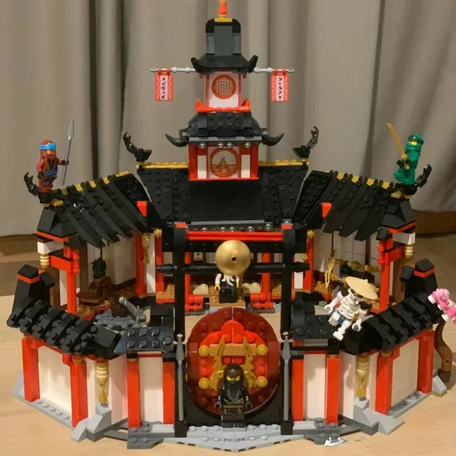 1132pcs Monastery of Spinjitzu Training Hall Building Blocks gift