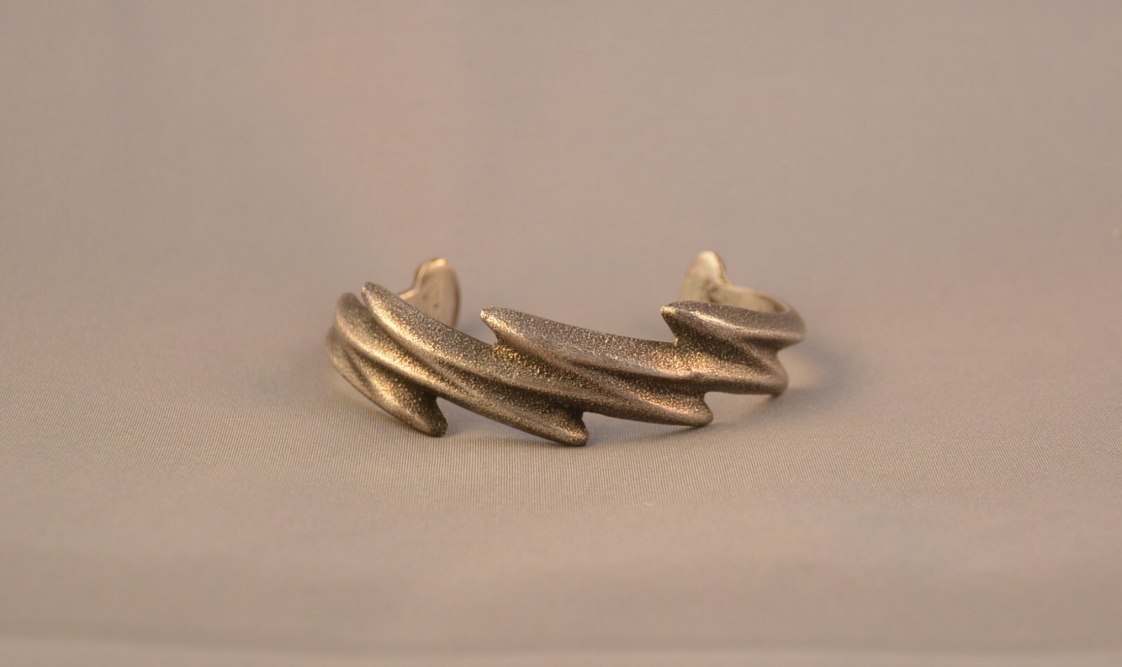 Vintage Tufa Cast Silver Bracelet - Noah Pajarito - Kewa Santo Domingo - 6\