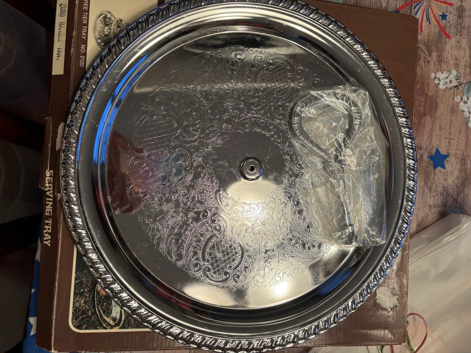 Irvinware Handle Tray #2080 Made in USA Irvinware Handle Tray #2080 Made in USA