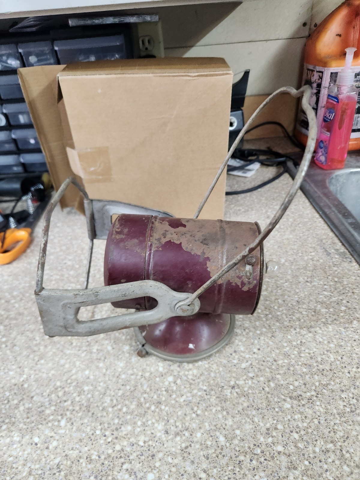 Vintage Ecolite Electric Lantern–Economy Electric Lantern Co. Milwaukee WI–1930s