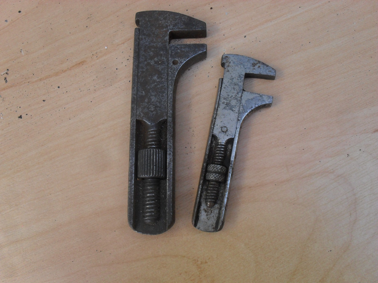 2 x vintage lucas girder adjustable spanners girder minor & 91 collectable tools