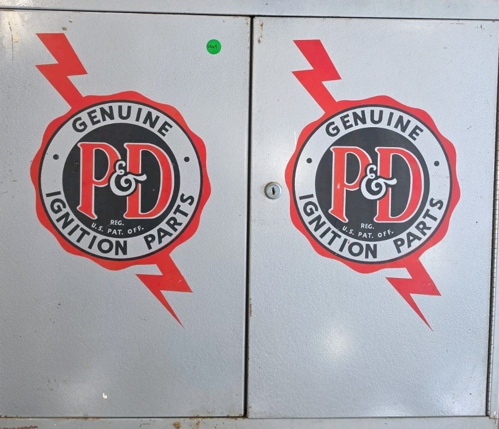 #6068 Vintage 50\'s P&D Genuine Ignition Parts Metal Advertising Storage Case . #6068 Vintage 50\'s P&D Genuine Ignition Parts Metal Advertising Storage Case .