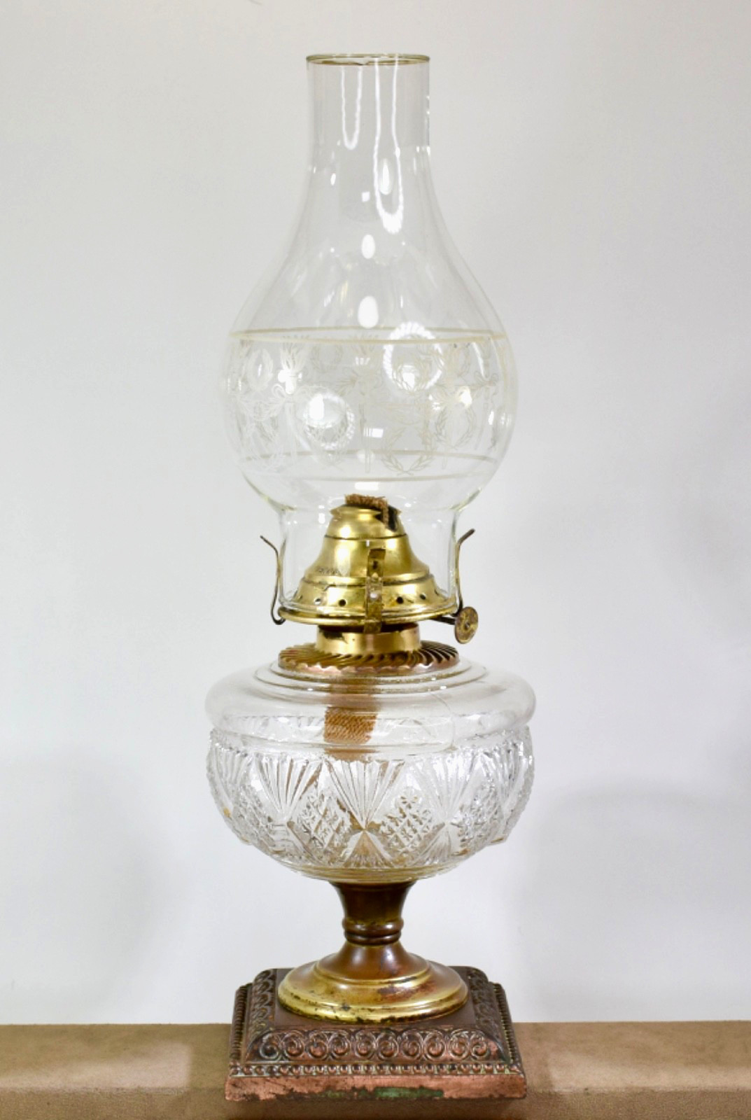 Antique E Miller Co Glass Oil Lamp w/ Brass Venus Burner & Graphic Chimney XLNT
