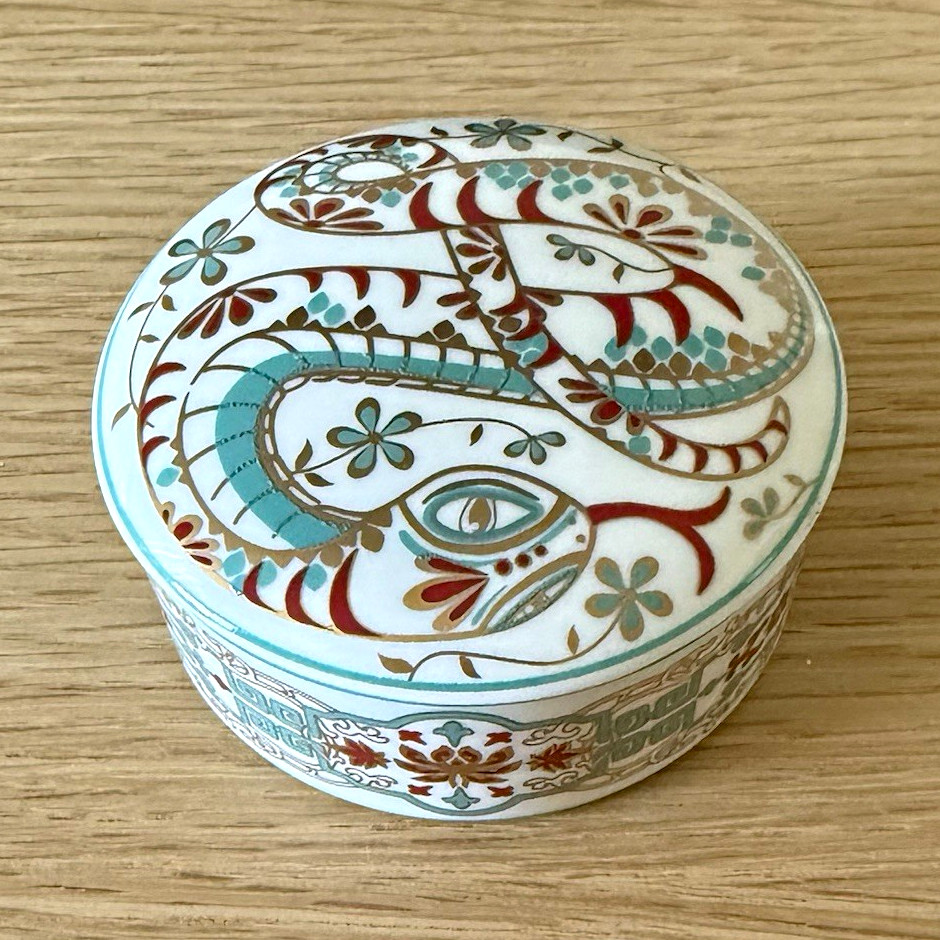 Tiffany & Co. Ireland Porcelain Trinket Box w/ Lid Decorative Snake Pattern