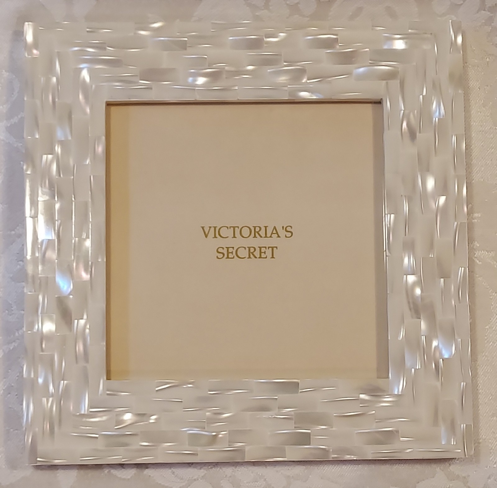 Vintage VICTORIA'S SECRET White Mother Of Pearl Picture Photo Frame 5x5 7x7 Vintage VICTORIA'S SECRET White Mother Of Pearl Picture Photo Frame 5x5 7x7