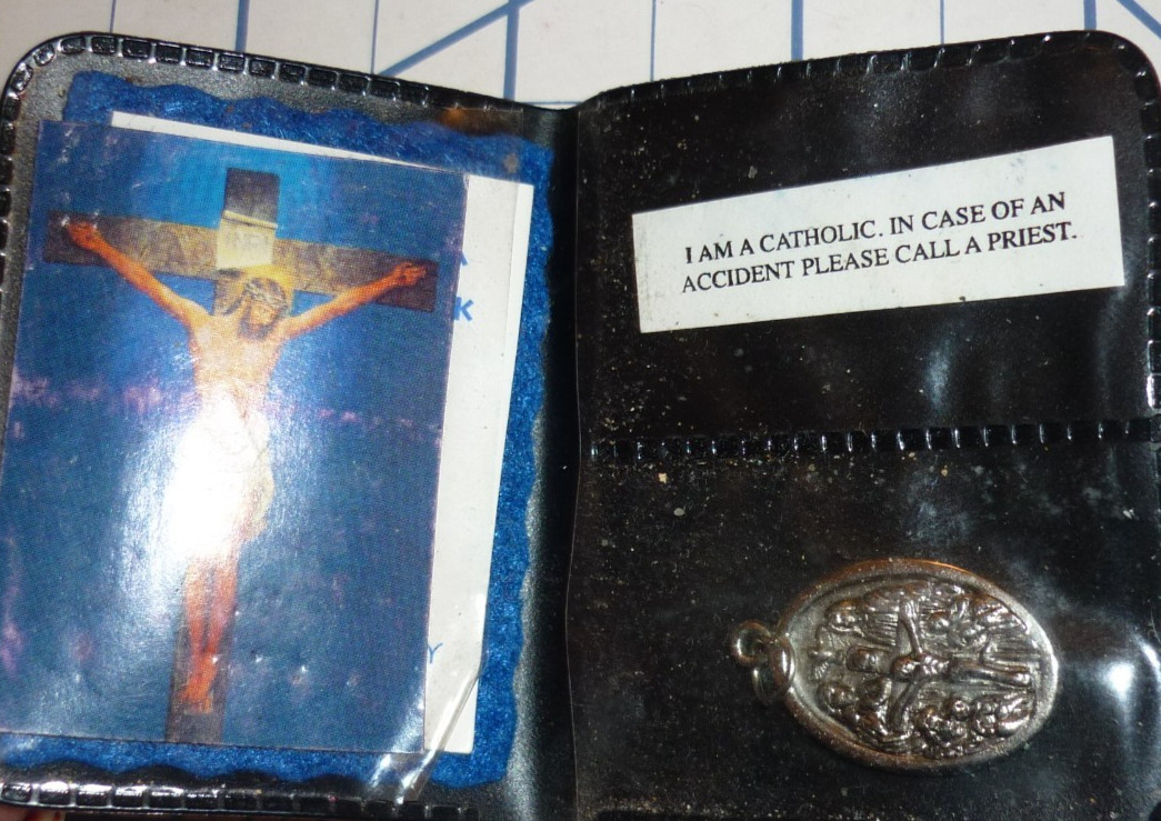 Vintage Catholic Pocket Shrine Wallet Holy Card Crucifix Medal Call  Priest Case