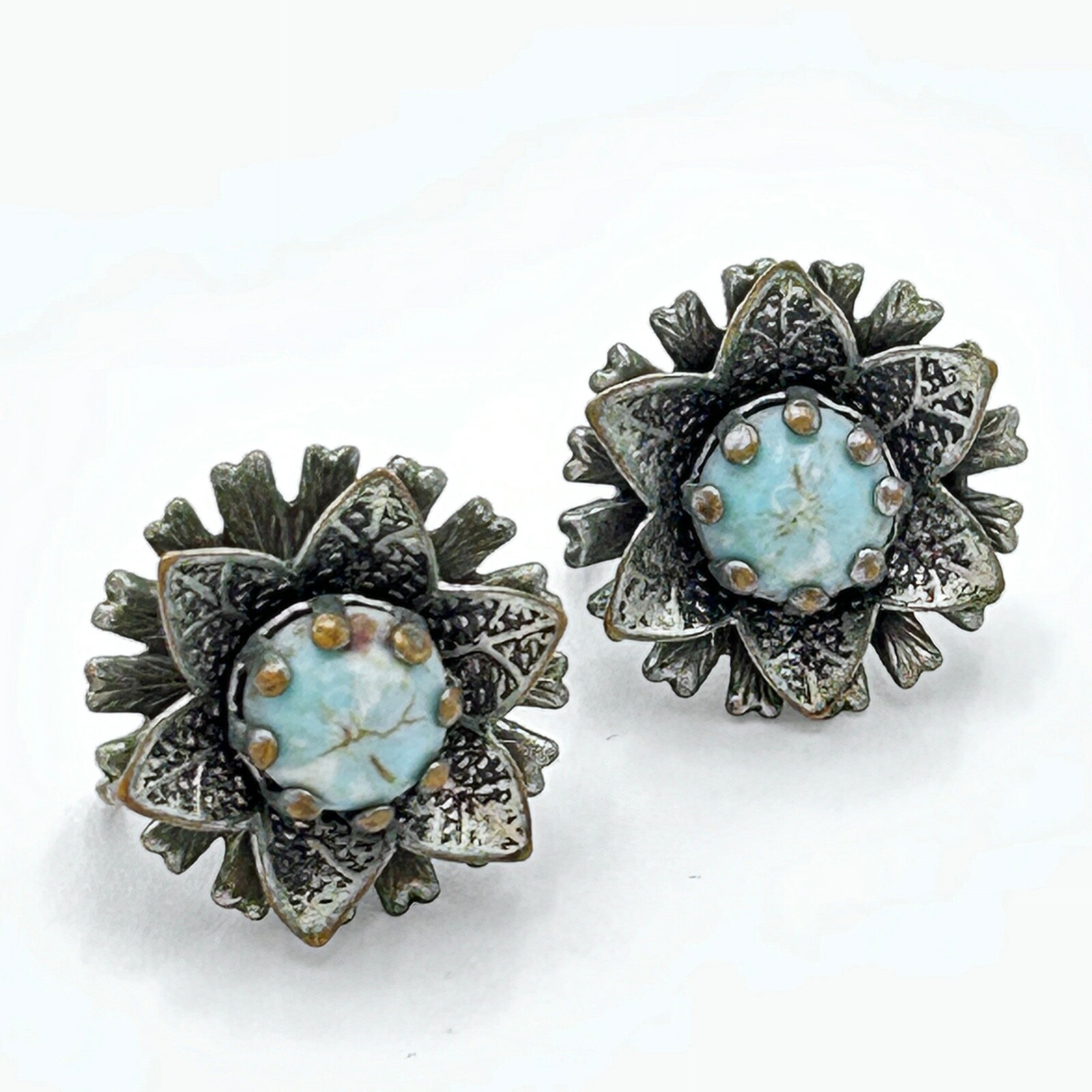1930s Silvertone w/Hubbell Faux Turquoise Blue Centers  Screwback Earrings