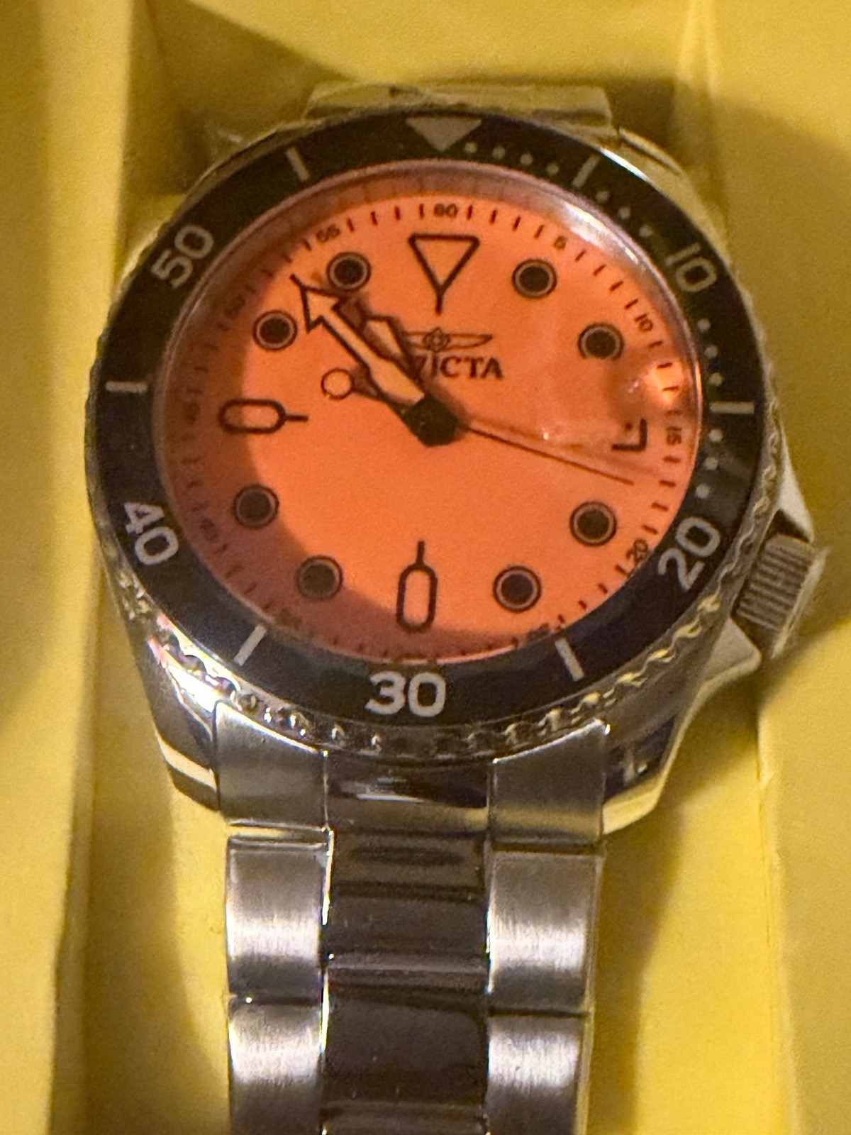 INVICTA Pro Diver Halloween Special 46mm SOLD OUT IN STORES INVICTA Pro Diver Halloween Special 46mm SOLD OUT IN STORES