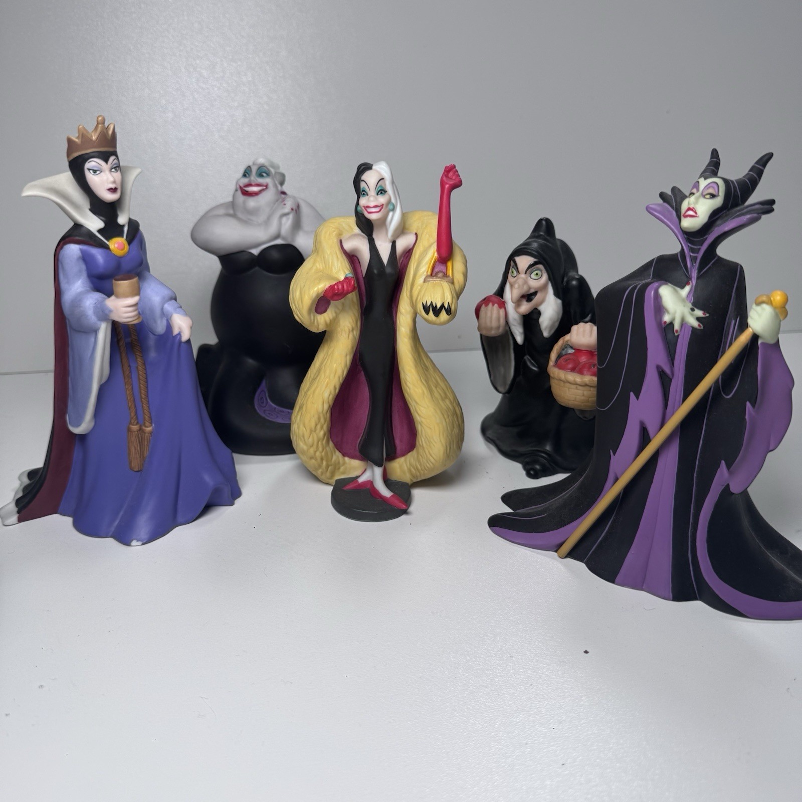 Disney Villains Queen Old Witch Maleficent Cruella Ursula Porcelain Figurine Set