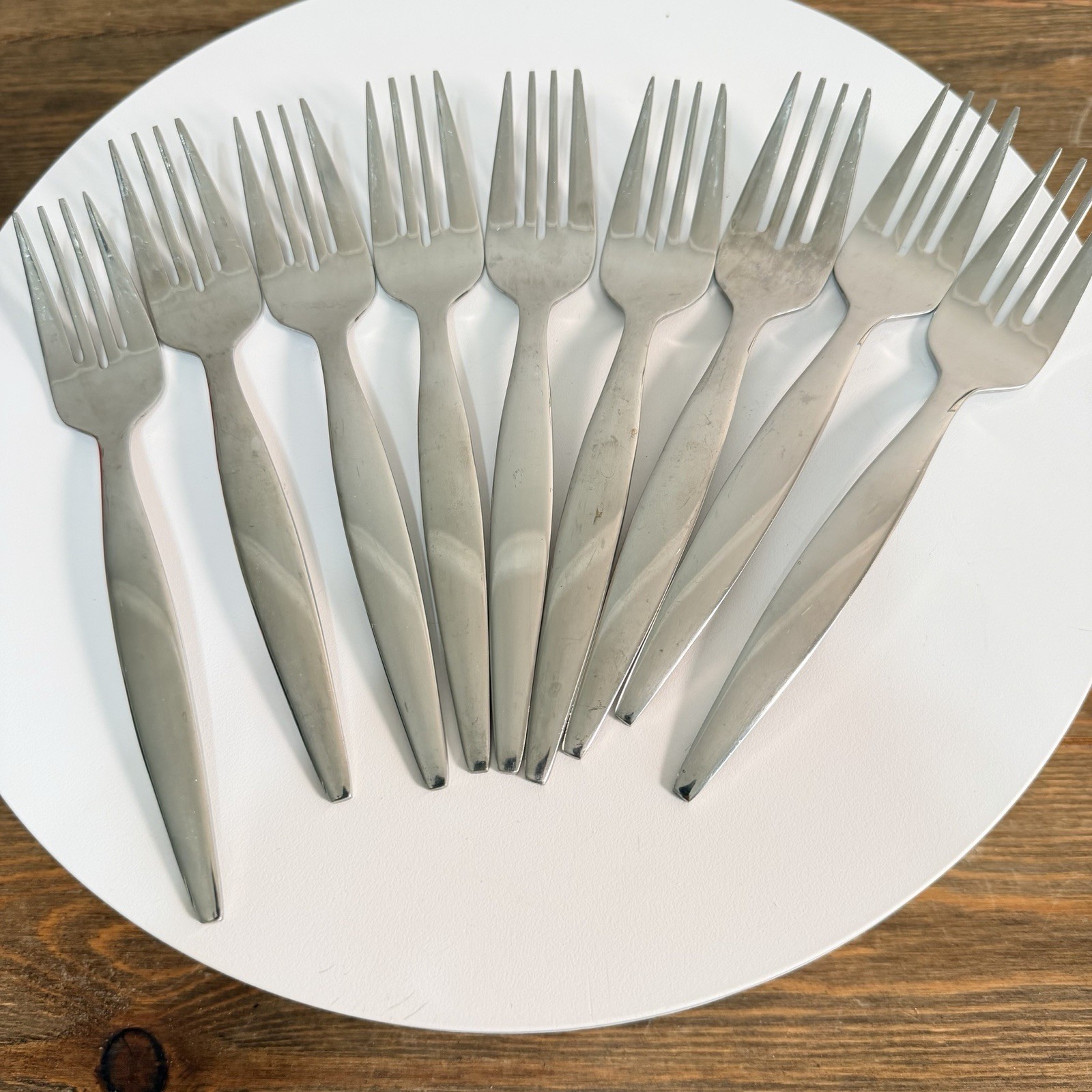 Oneida 18/10 China Stainless SALAD FORKS  Set Of 9