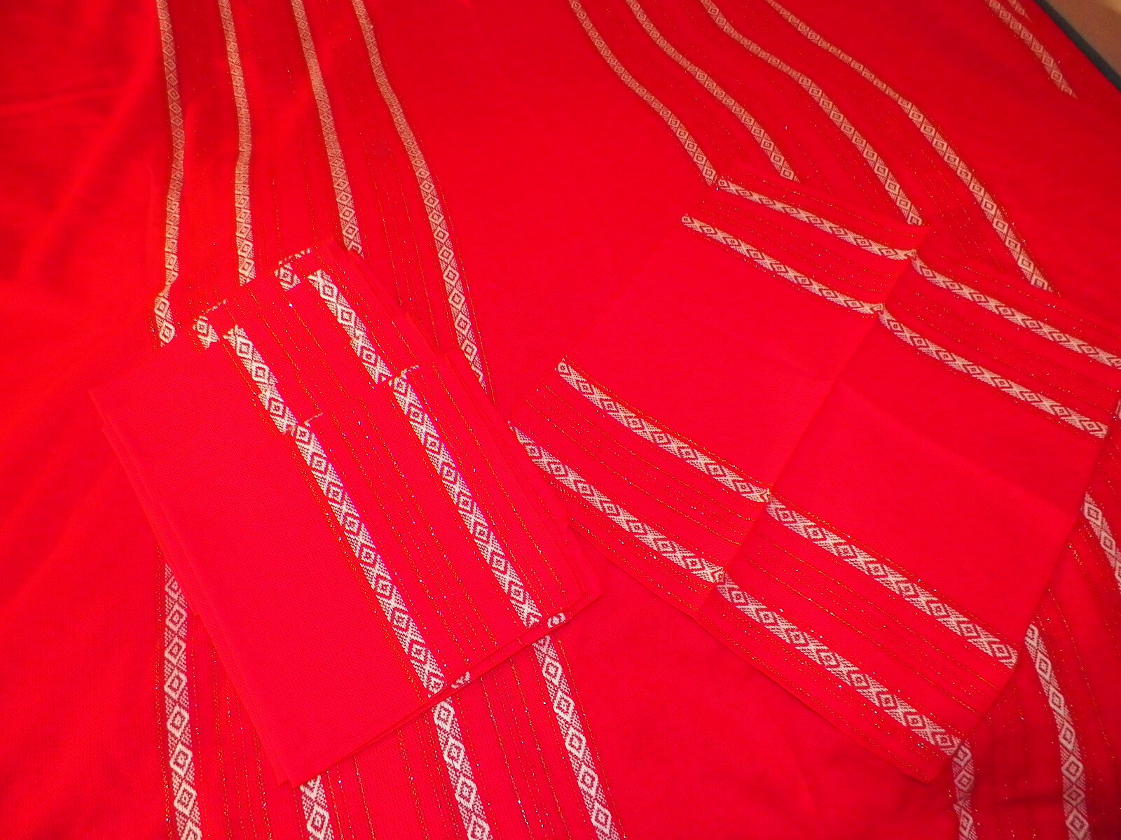 Vintage Cloth Christmas tablecloth red with gold thread accent and 8 napkins