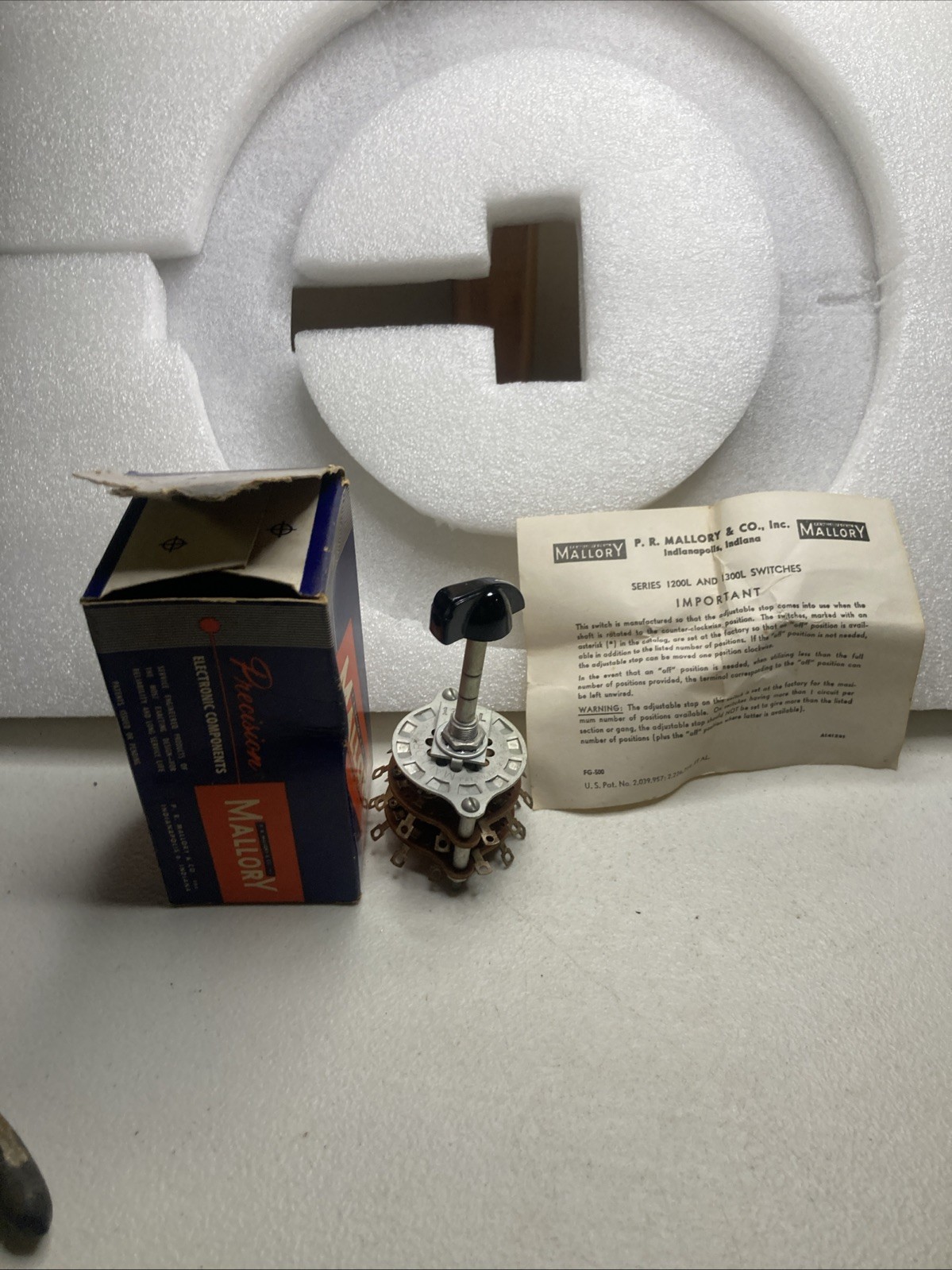 NOS Mallory 1321L Series Rotary Switch Paperwork +Box. -O