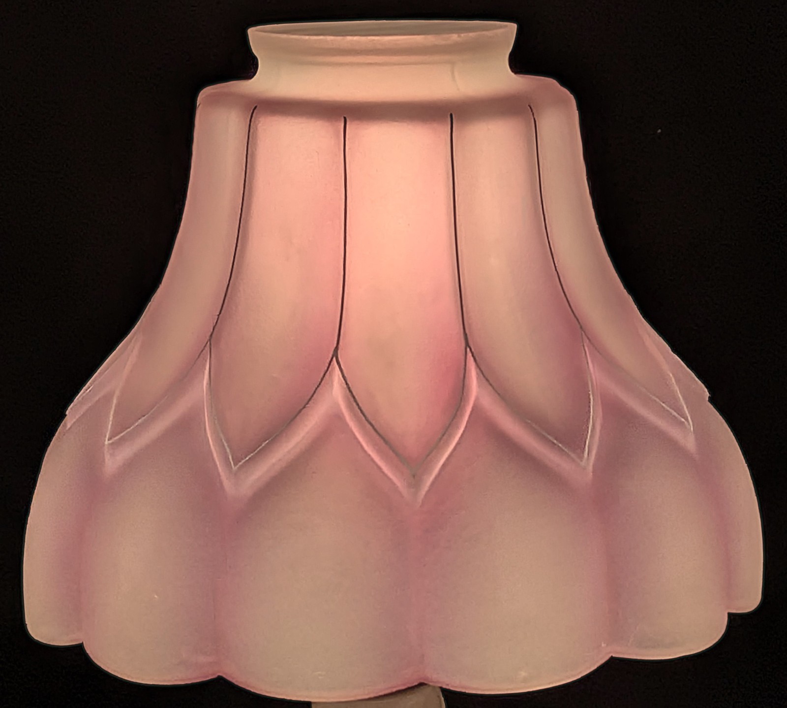 American 1920's Art Glass Lamp Shade