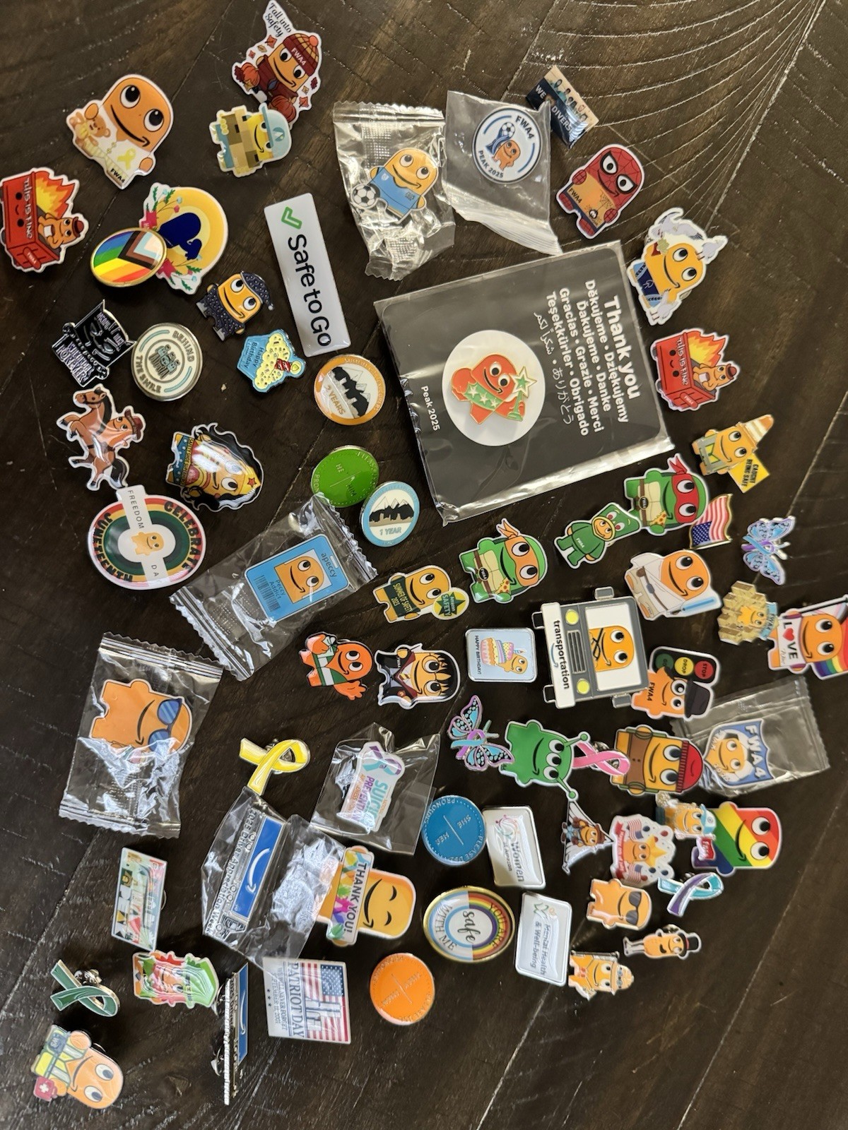 Peccy pin Amazon  Lot