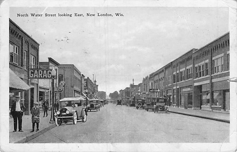 Postcard WI: North Water Street, New London, Wisconsin WB Posted 1920