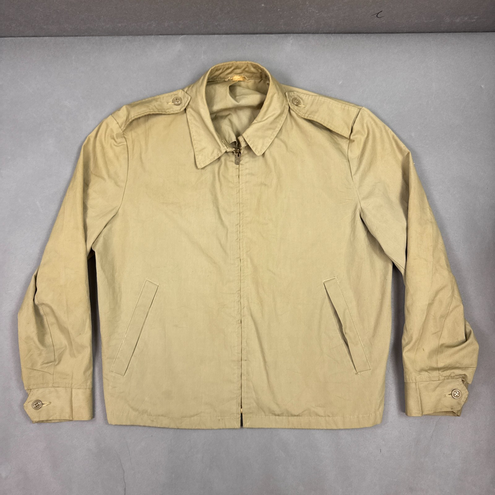 Vintage US Military Jacket Mens Large XL Beige Windbreaker Deck Crewman Distress