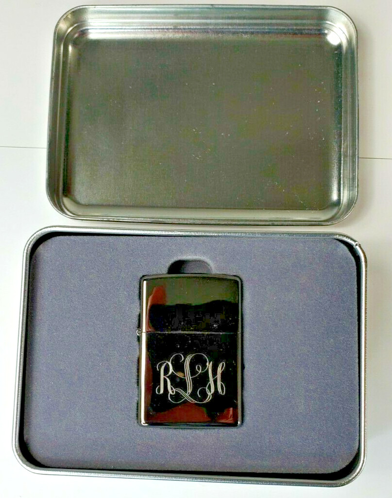 ZIPPO Lighter 2005 NEW NOS NM   RLH
