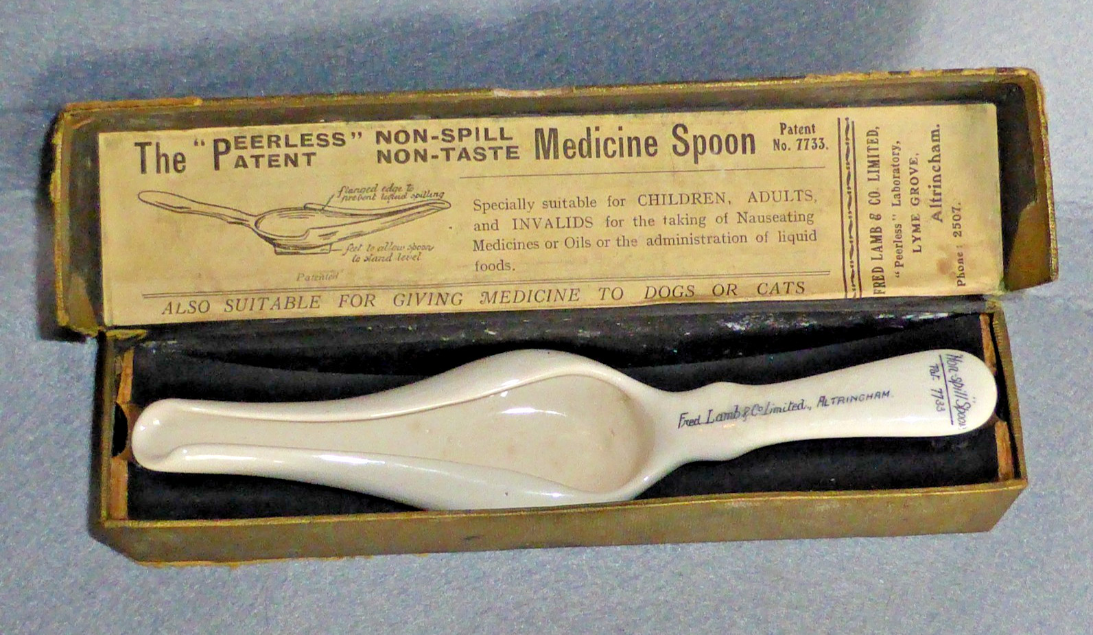 Rare Antique Fred Lamb & Co, Peerless Laboratory, Non-Spill Medicine Spoon c1900