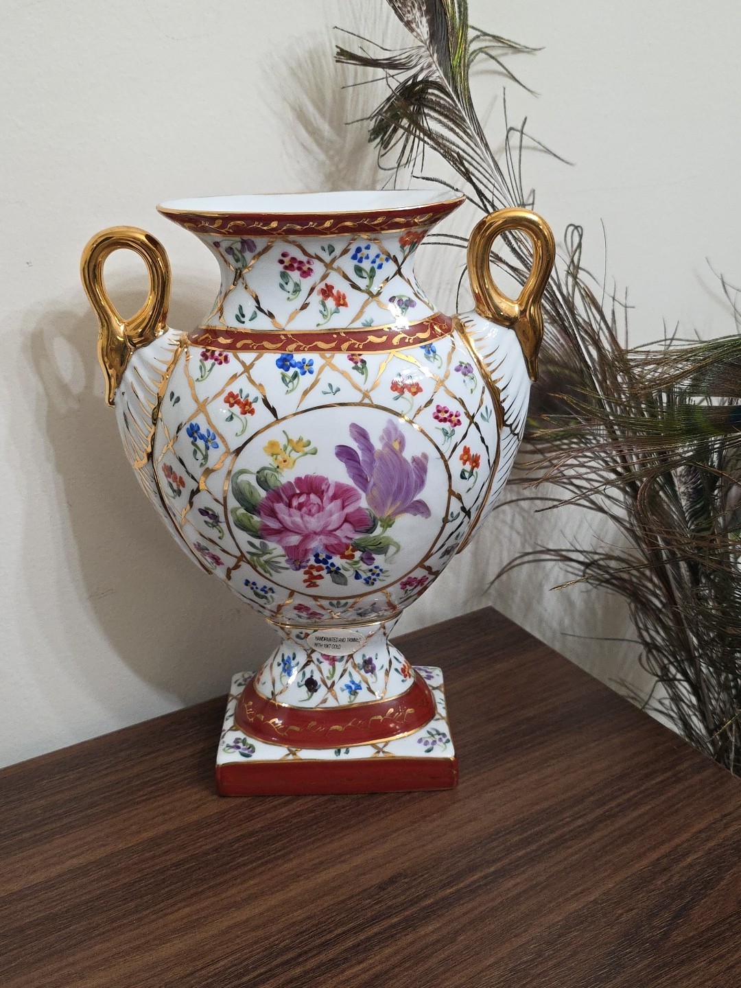FORMALITIES BY BAUM BROS hand Panted Trimmed With 10 Kt Gold Vase