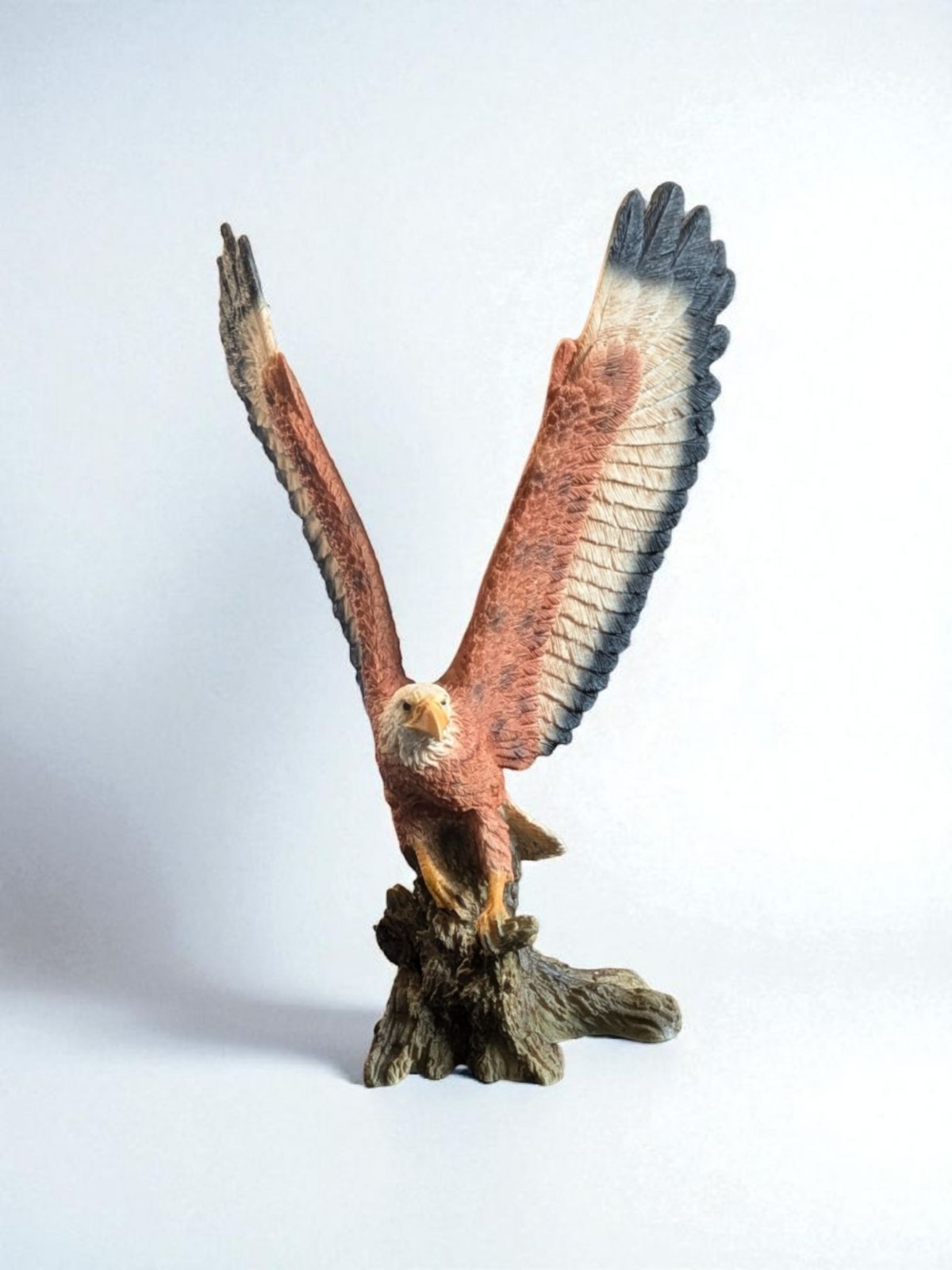 1984 Italian Castagna Bald Eagle Figurine Italy Resin Sculpture Wings Spread V