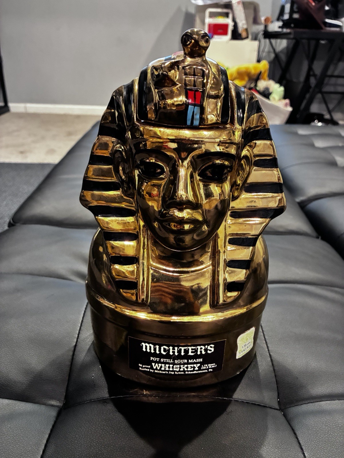 Vintage Michter's King Tutankhamun Figural Decanter Pot Still Whiskey 1.75 L