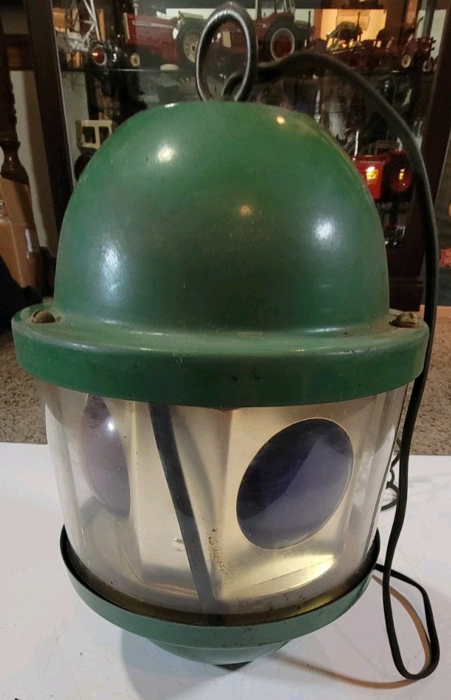 Vintage Mid Century Modern Trippe Welcome Light WL-1 Revolving Swiss Beacon