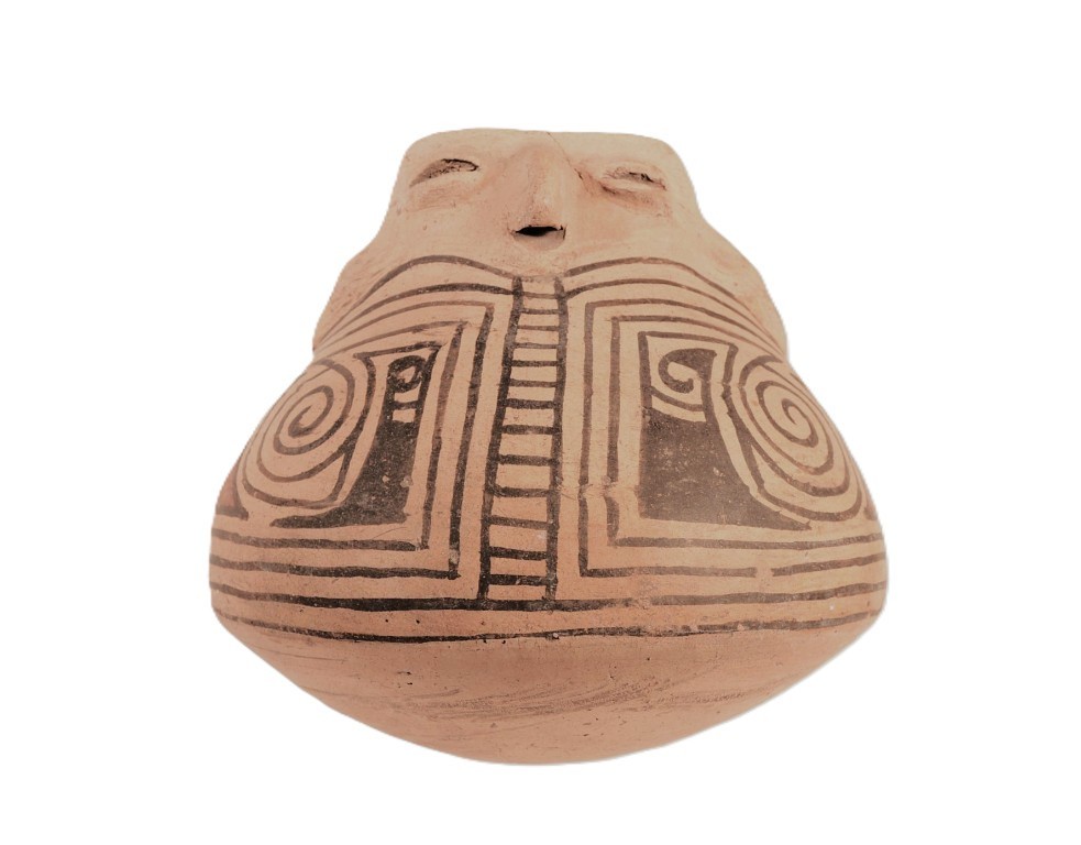 Casas Grande Pottery   Mid 20th Century  6.875\