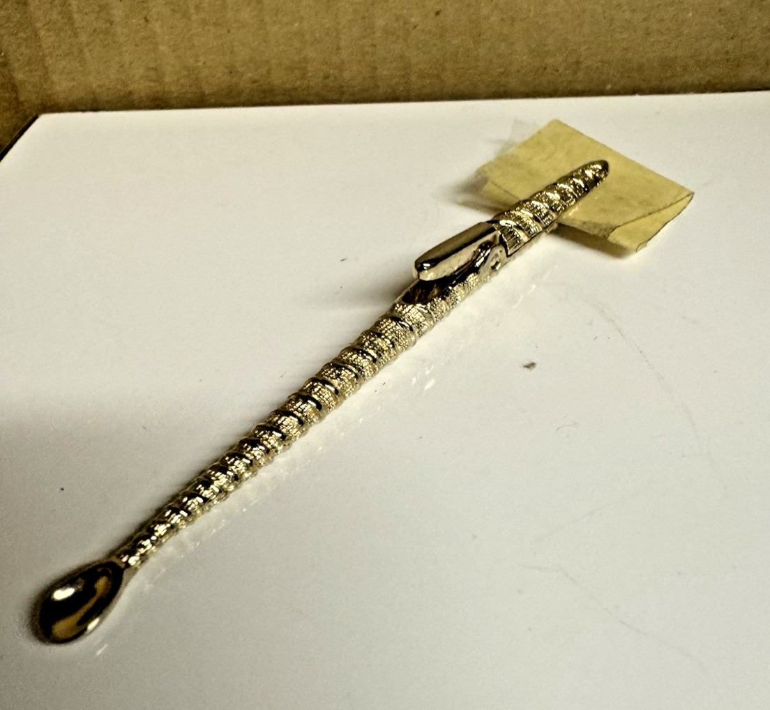 Org 70’s Vintage Unused  3.5 Inch Gold Plated Cigarette Tobacco Roach Clip Spoon