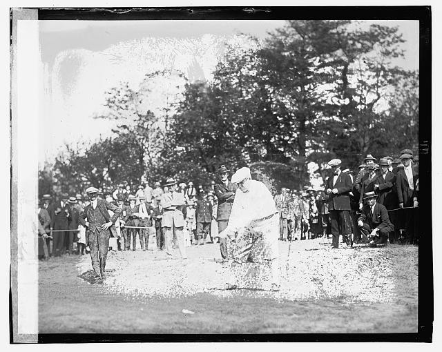 Photo:Harding Newspaper Men Golf Tournament 1923 Crowd Spectators