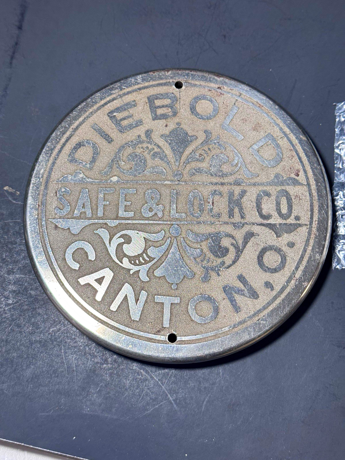 EX RARE DIEBOLD Safe & Lock Co CAST IRON Door Badge Emblem Medallion Round 