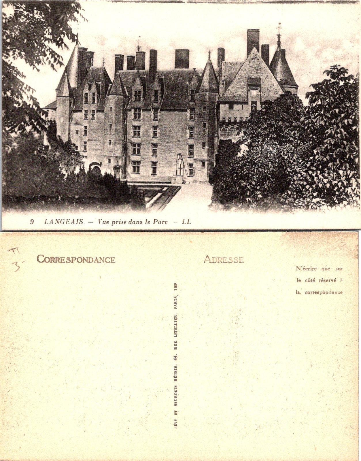Langeais - Vue prise dans le Parc - LL, France Postcards unused 55903