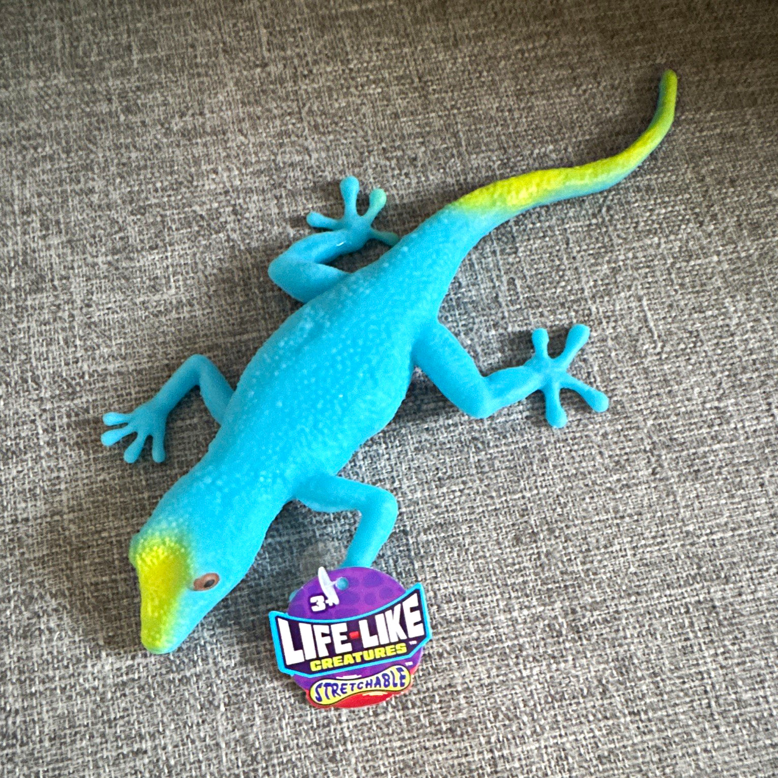 Life-Like Creatures Stretchable Lizard Plastic Figurine Blue/Yellow Green Tail