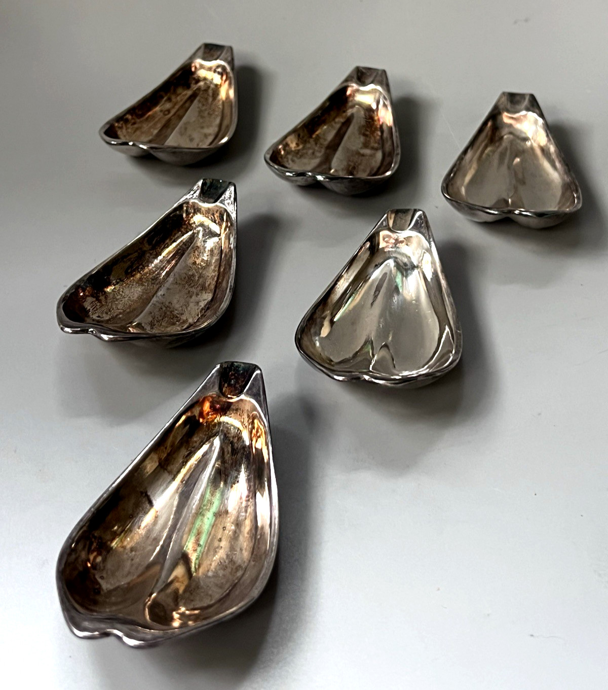 Vtg Silver Plated Almond Nut Dishes Individual Ashtrays Fluted Shell - Set of 6