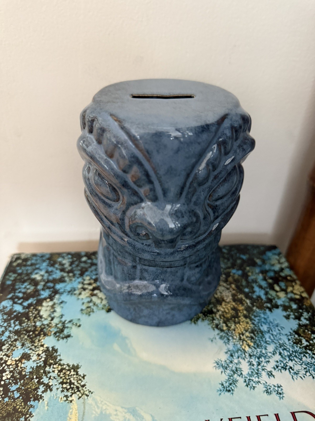 2007 Wendy Cevola Frankoma War Gold Blue Tiki Mug Bank Gecko Joniece Frank 
