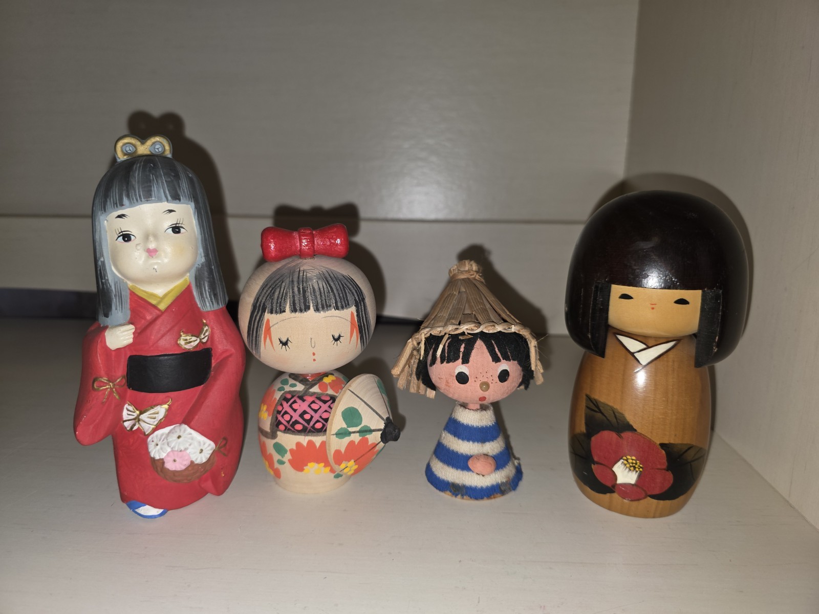 4 Vintage Japanese Kokeshi And / Or Kokeshi- Like Inspired Dolls Figurines