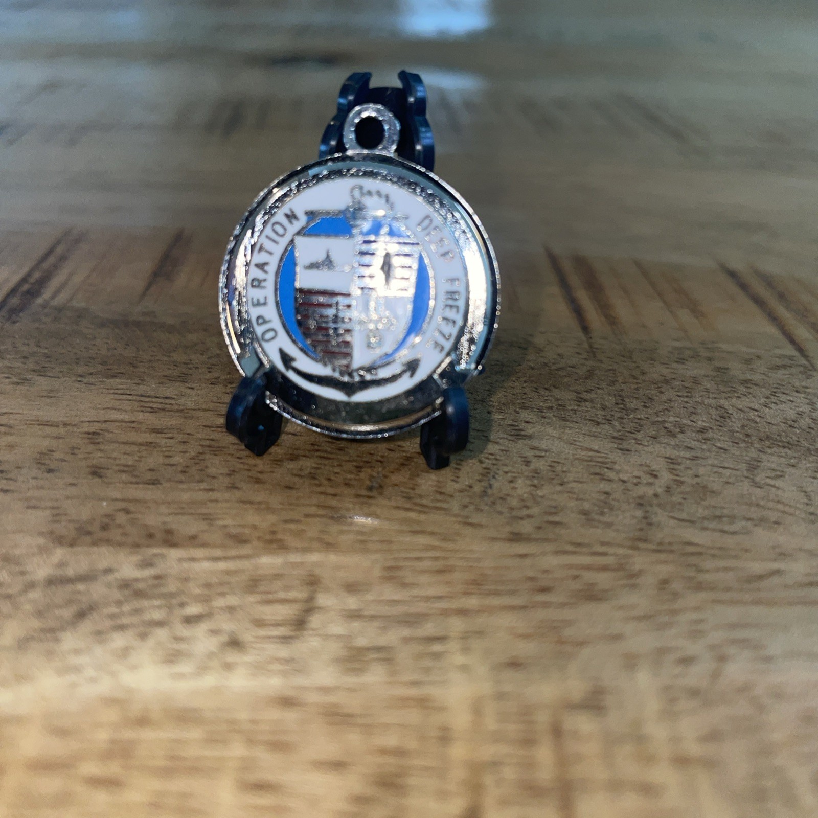 LAMODE Sterling Silver Vintage Round pendant USCG Operation Deep Freeze