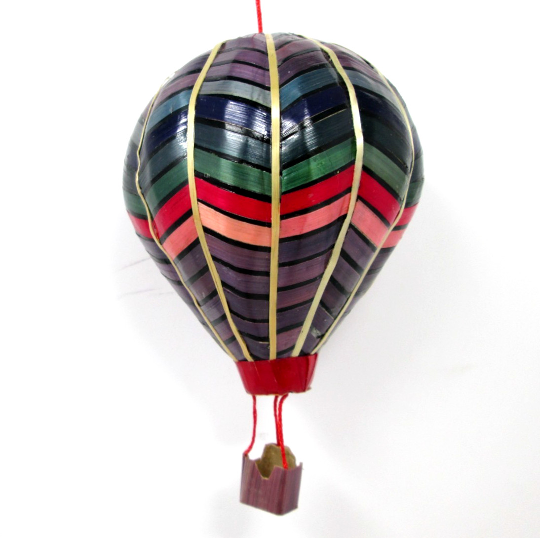 Vintage Hot Air Balloon Ornament Bamboo 4.5in Wood Wicker