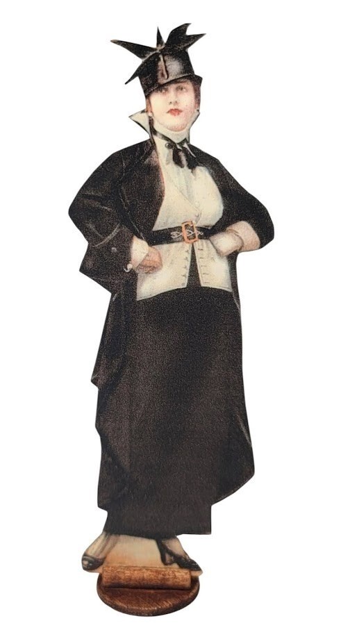 Susan Harmon Heirlooms by Susie French Modes de Paris Vintage Lady Miniature M28