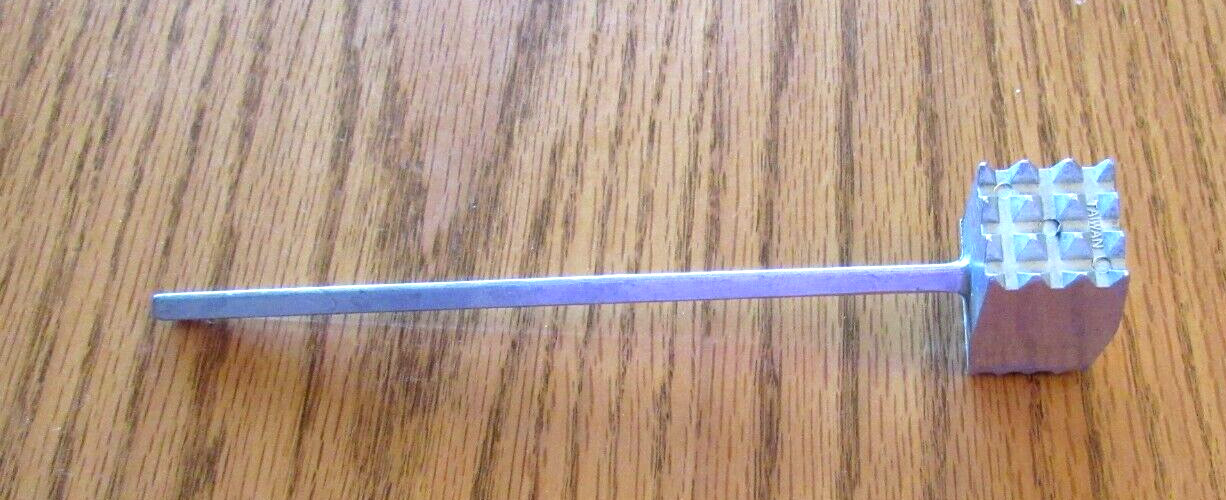 Vintage Meat Tenderizer Mallet Aluminum Double Side   7 1/2 inches