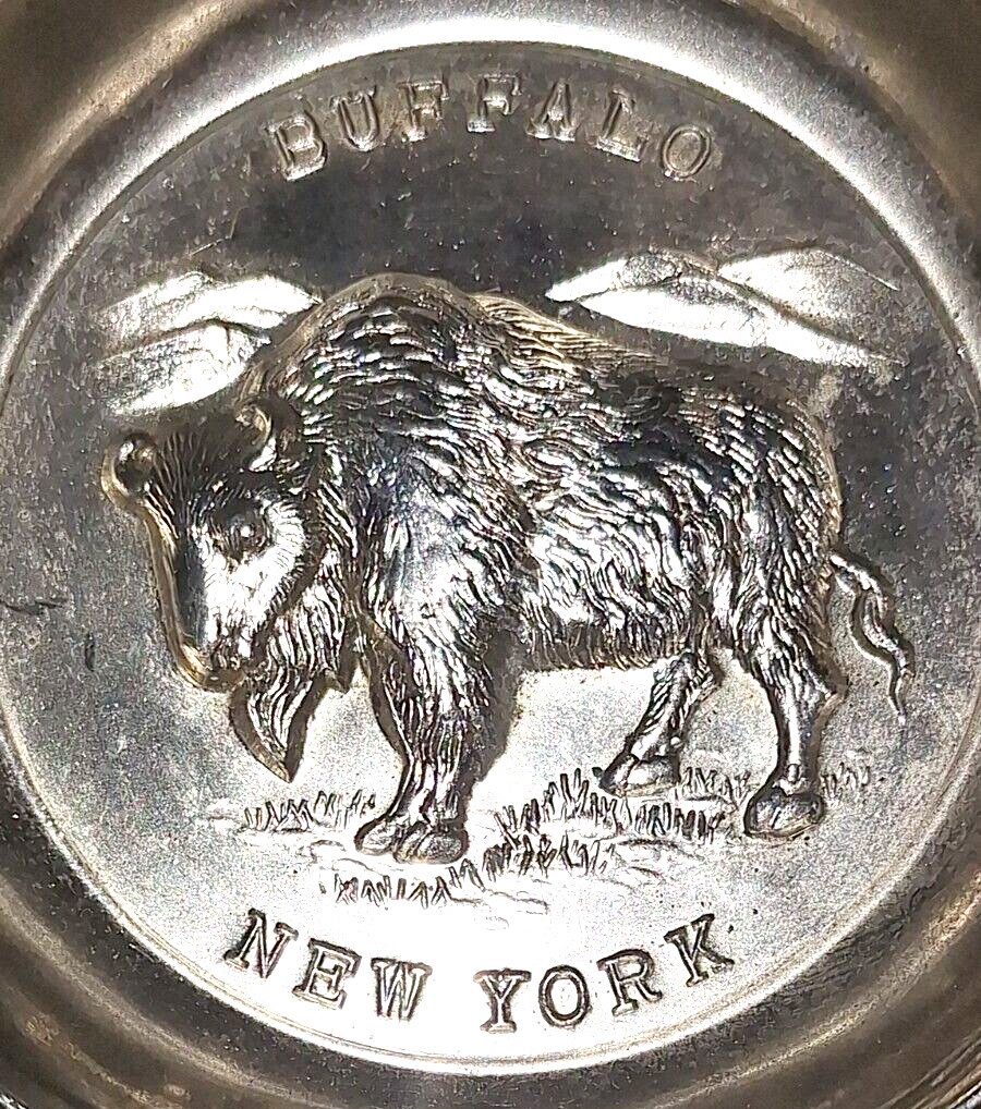 VTG BUFFALO NEW YORK NY BISON SCENIC EDGE SOUVENIR METAL ASHTRAY TRINKET DISH VTG BUFFALO NEW YORK NY BISON SCENIC EDGE SOUVENIR METAL ASHTRAY TRINKET DISH
