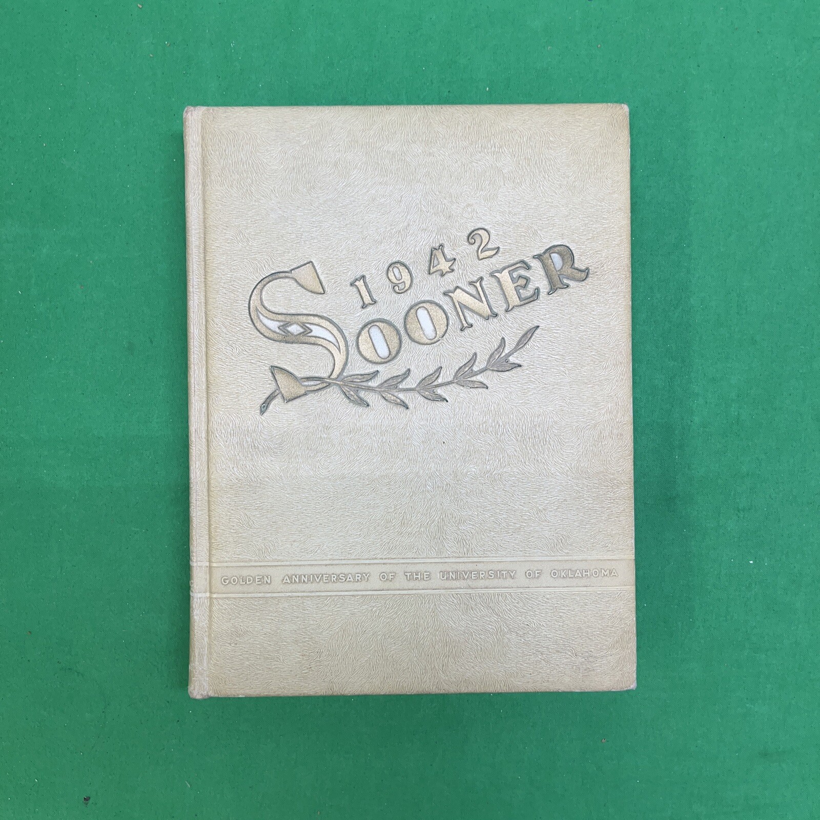 EXCELLENT+PLUS 1942 University of Oklahoma Sooner Golden Anniversary Yearbook #B